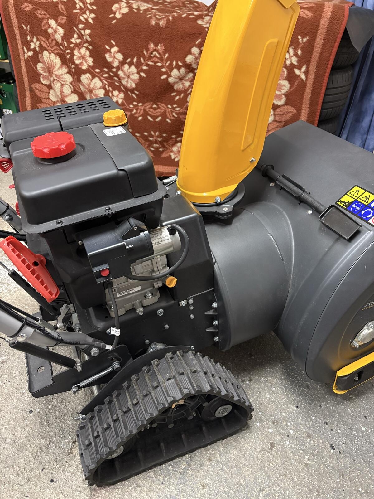 Schneefräse Stiga ST5266P Trac 2