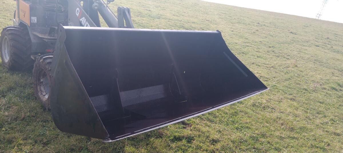 Leichtgutschaufel Euroaufnahme 2,2 m 3