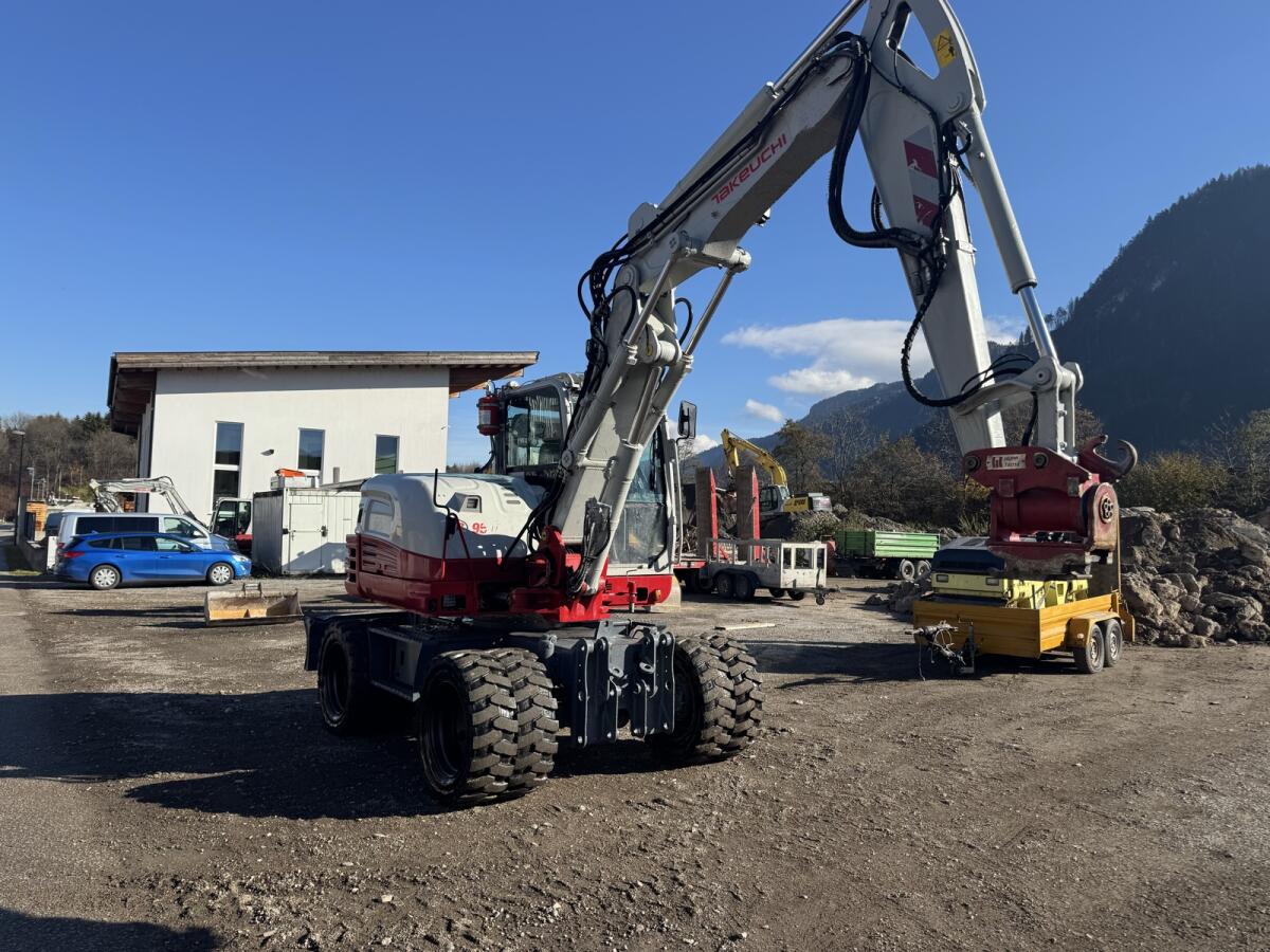 Takeuchi TB295W 2