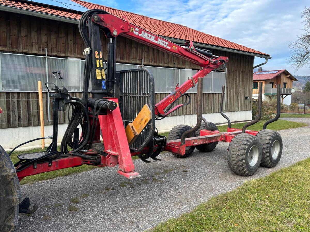 Forstanhänger Patu 8 T 2
