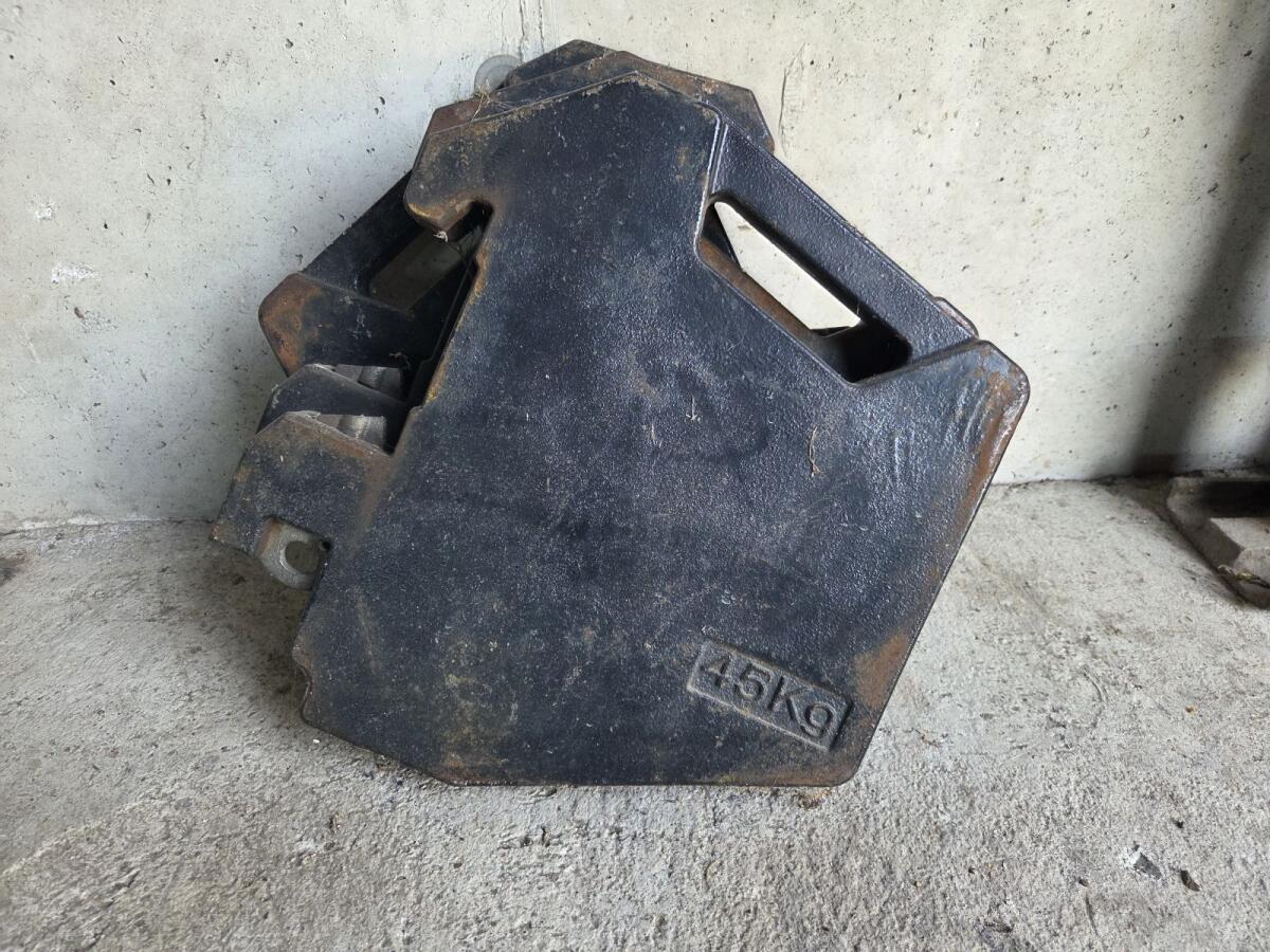 Frontgewichte 45 kg für MF Traktor 1