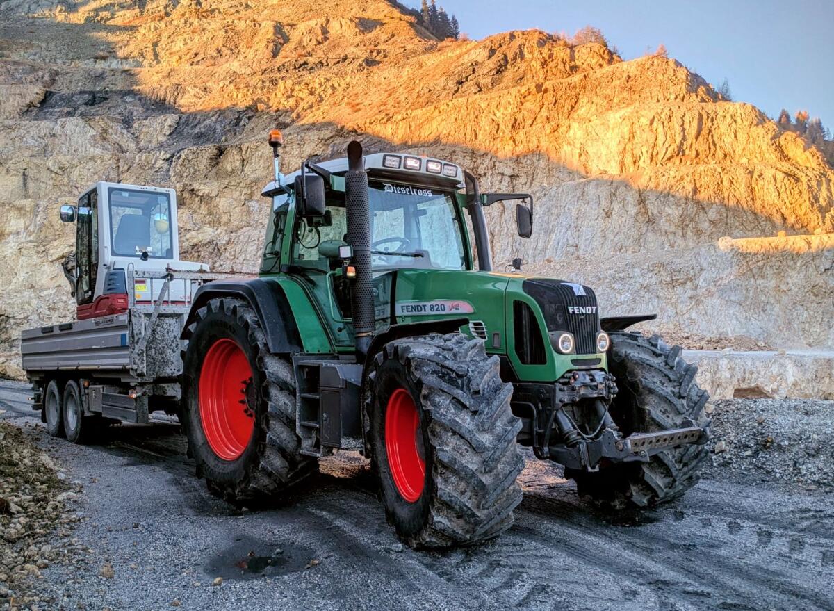 Fendt 820 Vario TMS 1