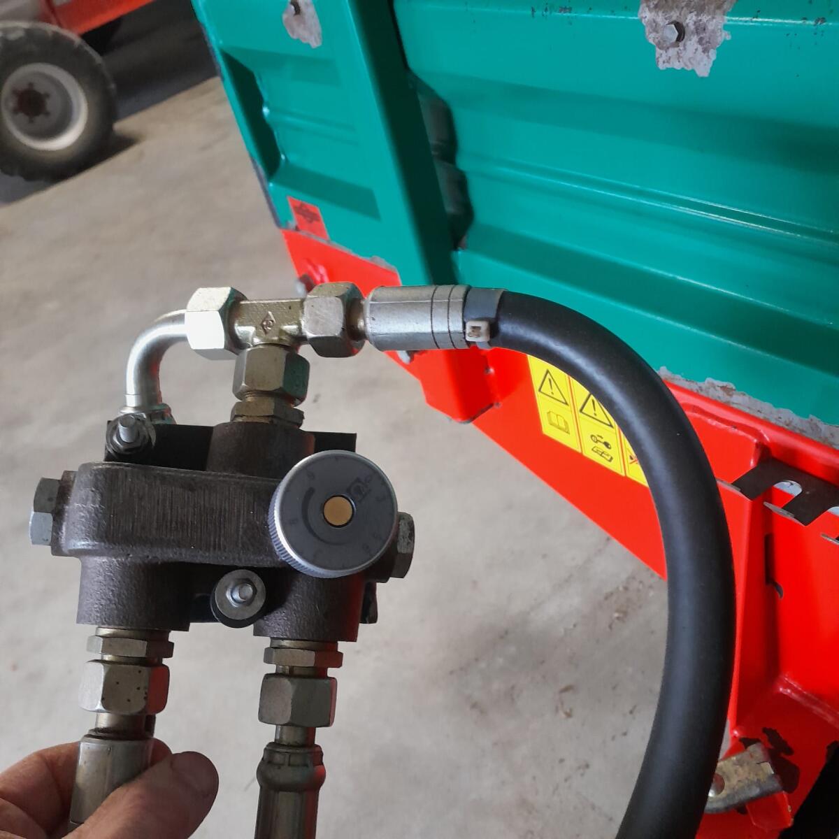 Verkaufe Kirchner Miststreuer 3