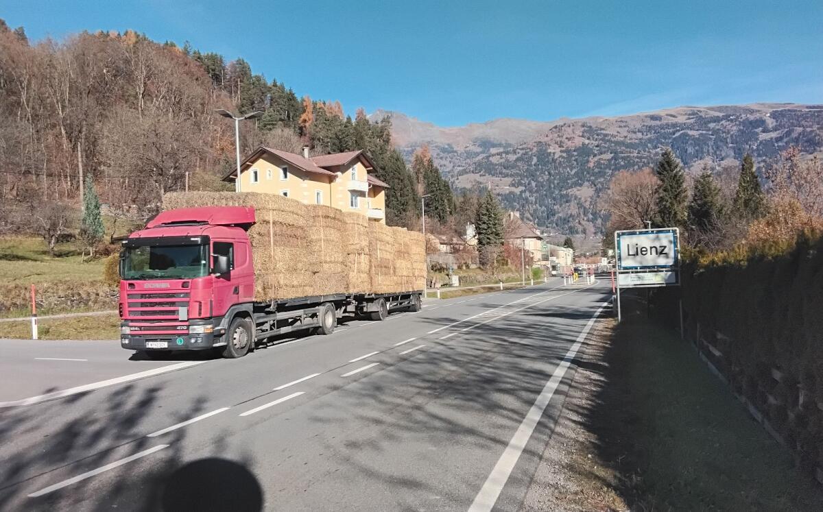 Strohlieferung - zum besten Preis 1