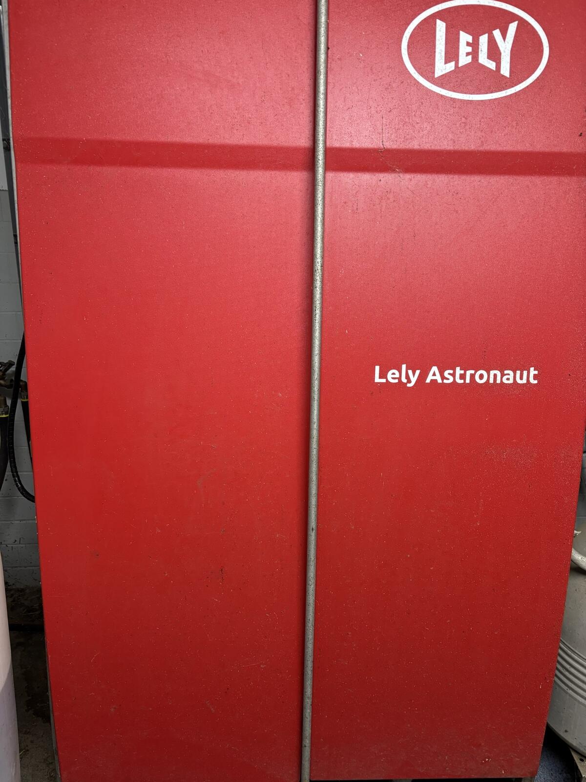 Melkroboter Lely A5, komplette Anlage, wenig Melkungen 2