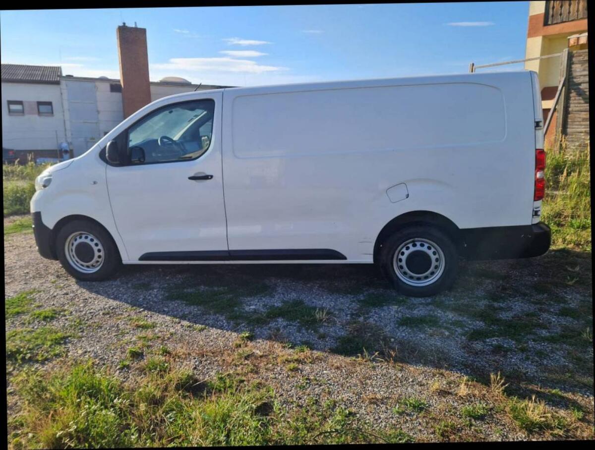 Toyota Hiace Kastenwagen 2.0 Diesel, Bj. 2017, EURO 6 3