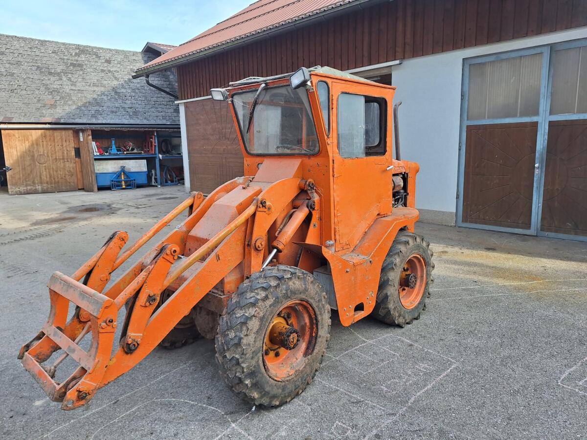 Hoflader zu verkaufen 2