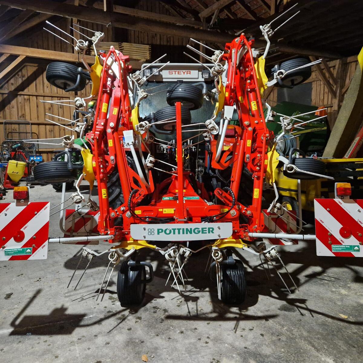 Pöttinger Zetter HIT 8.81 1