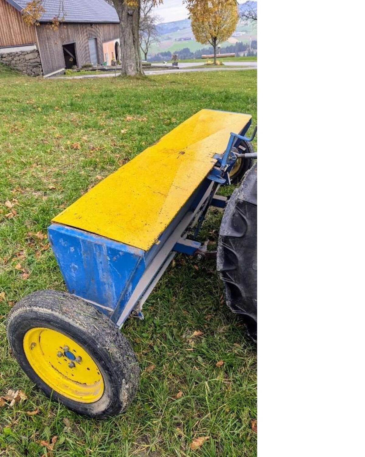 TIMA UNI 2.500 Streuer - 2,5 m Breite - für Kalk oder Sand 2