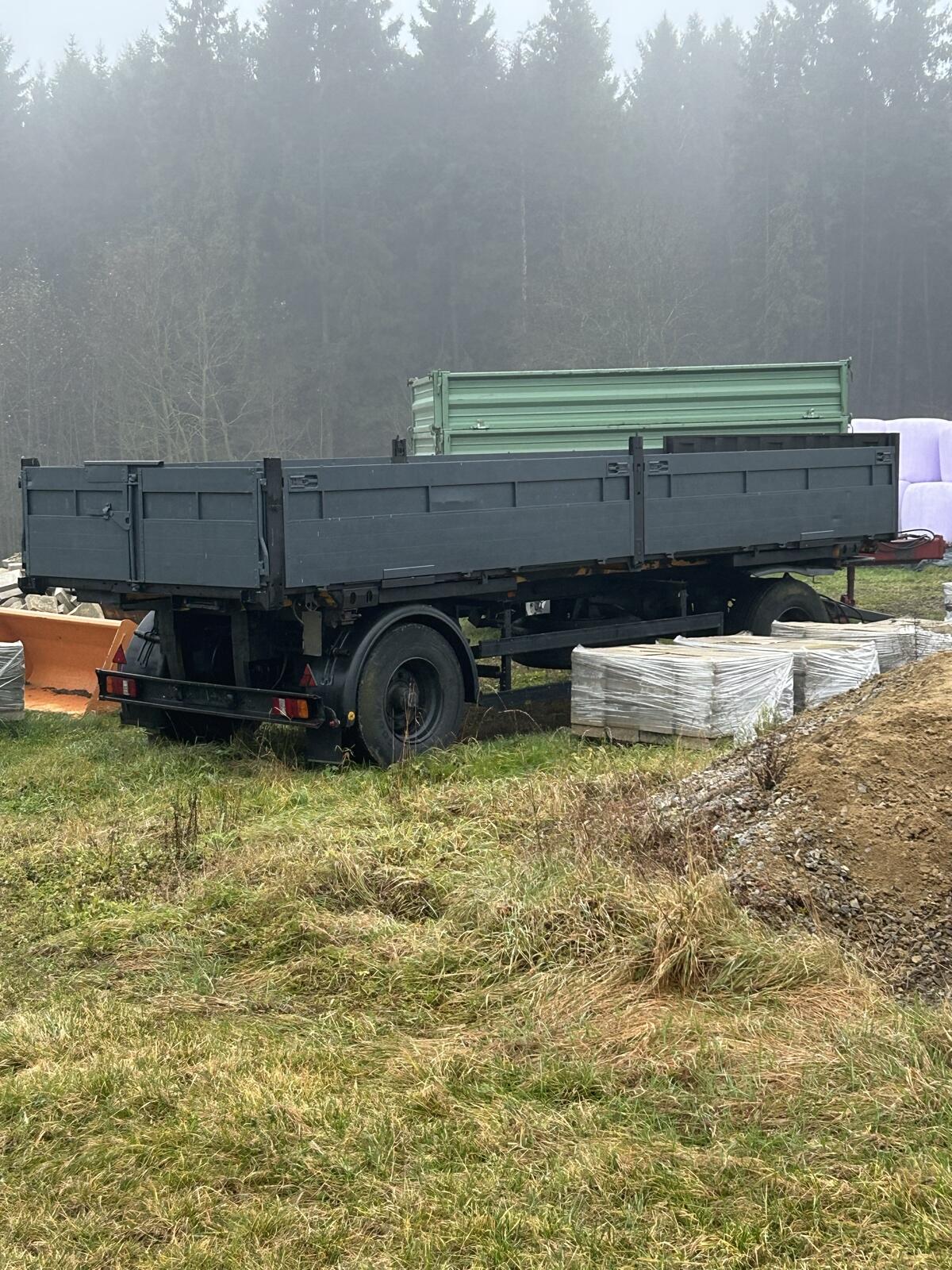 WAB Anhänger Ballenwagen 3