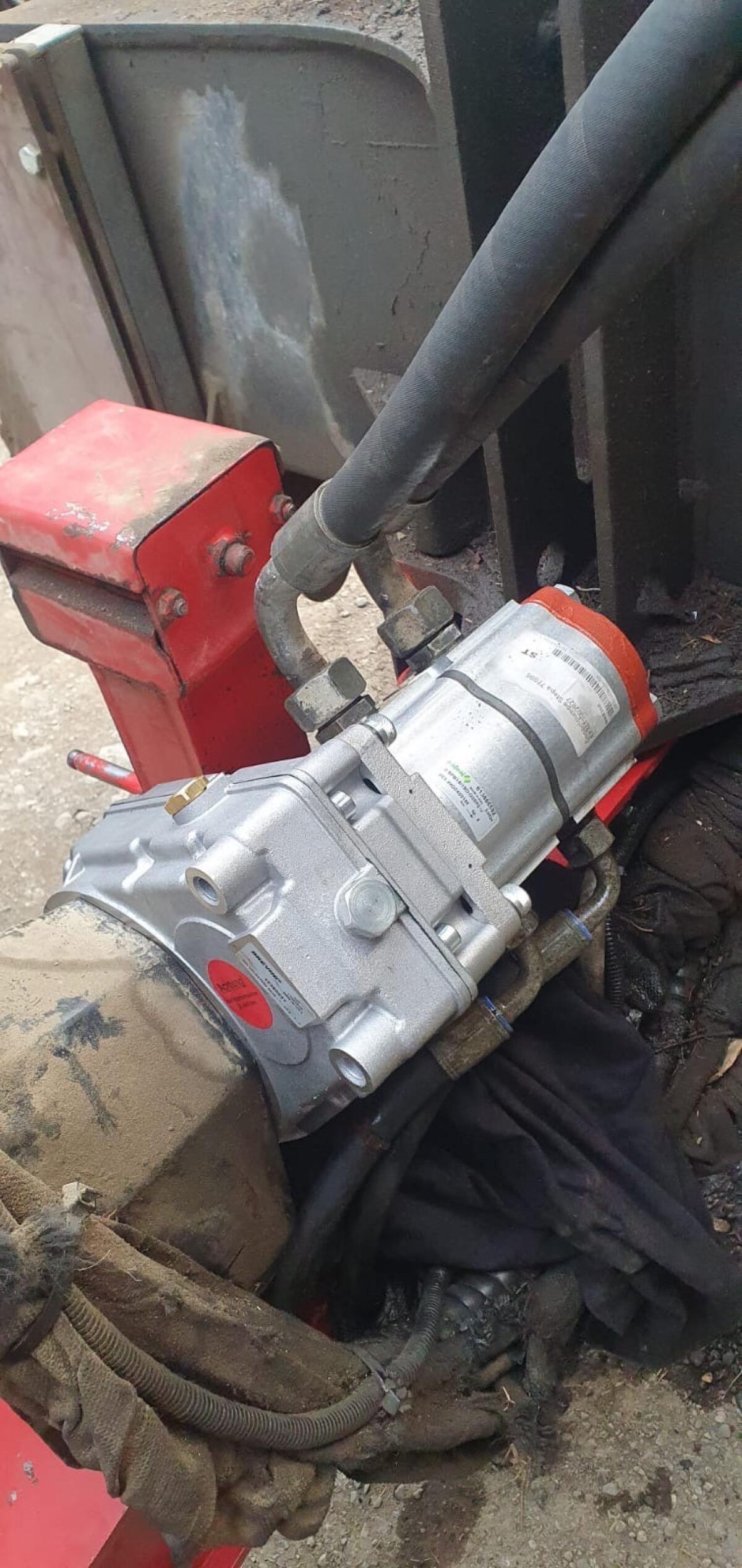 Stepa Rückewagen FH10AK-2SB mit TKZ 5080 Kran 3