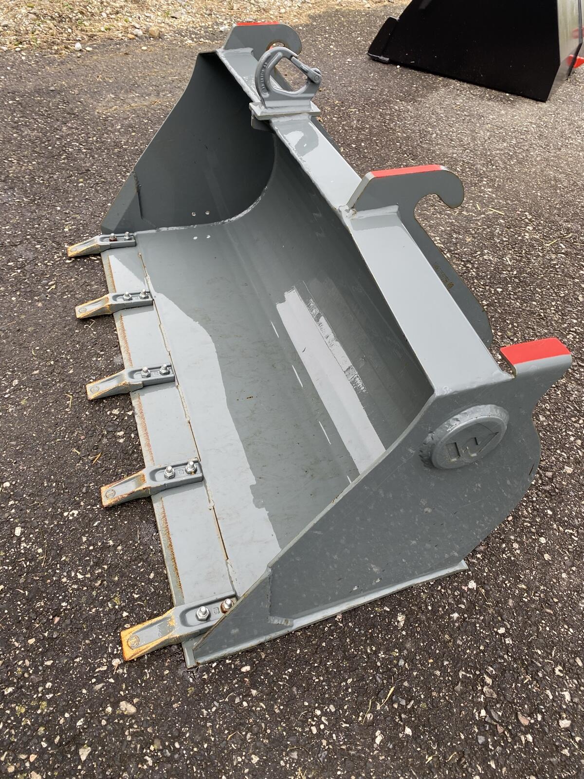 Schaufel Weidemann, Wacker Neuson, Erdschaufel 3