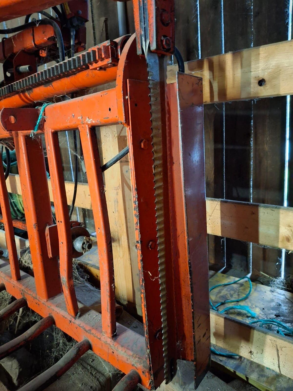 Mehrere landwirtschaftliche Maschinen 3