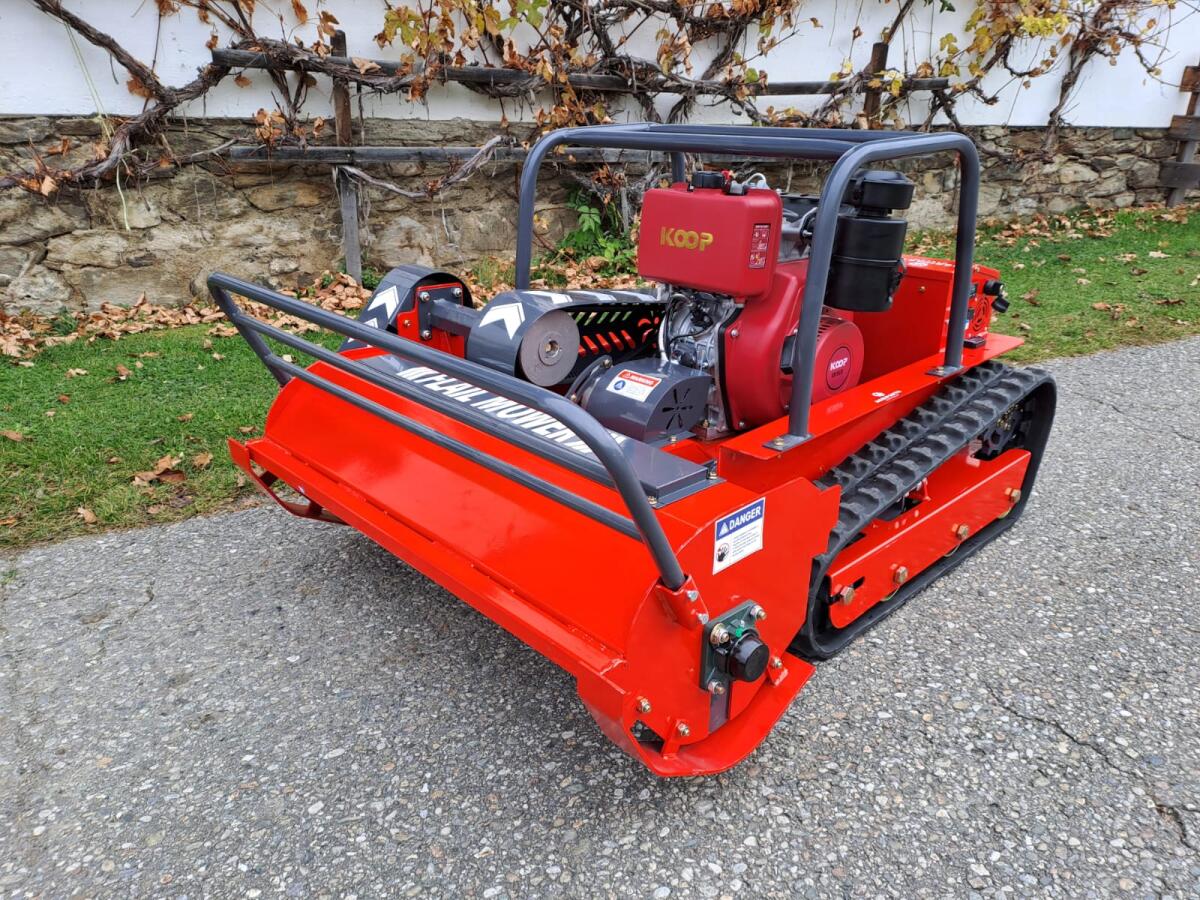 Ferngesteuerter Raupenmulcher 1