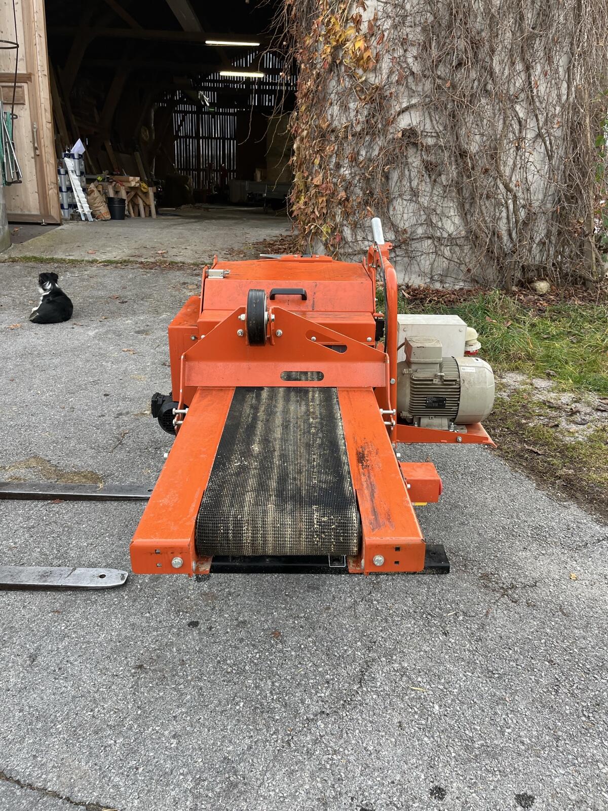 Verkaufe einen Besäumer Wood-Mizer 3