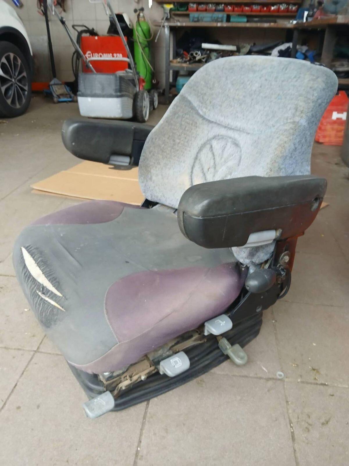 Verkaufe Traktorsitz 2