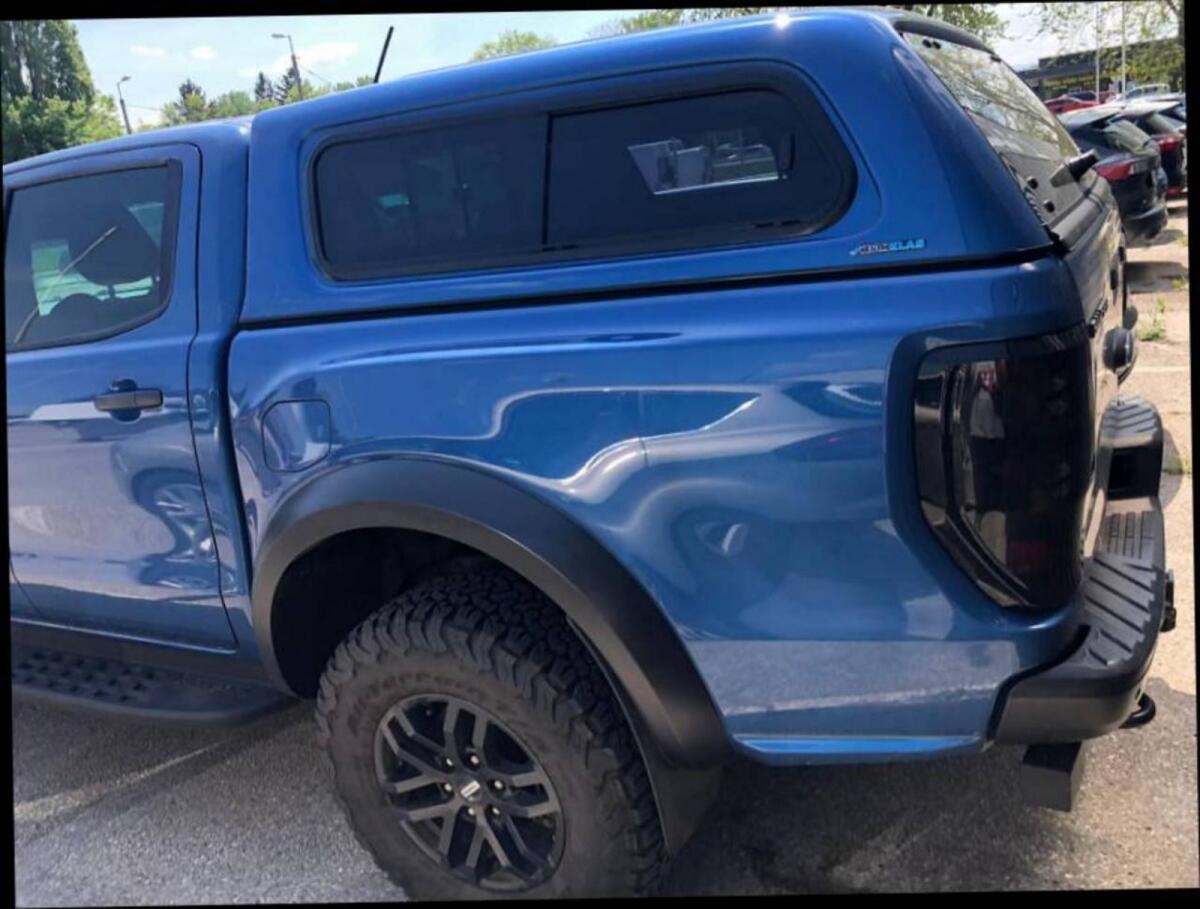 Ford Ranger Raptor 2