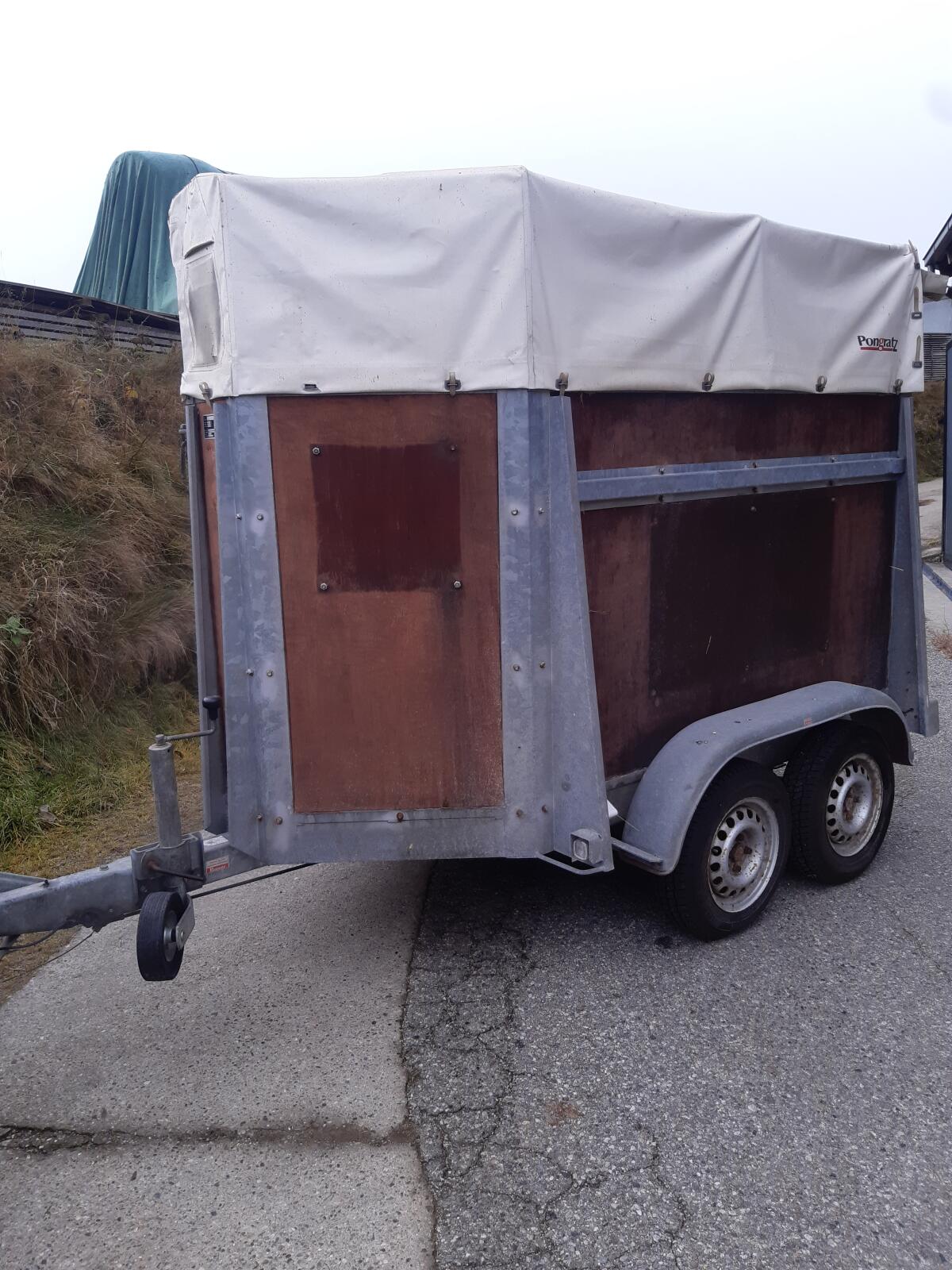 Pongratz Vieh-Pferdeanhänger 1