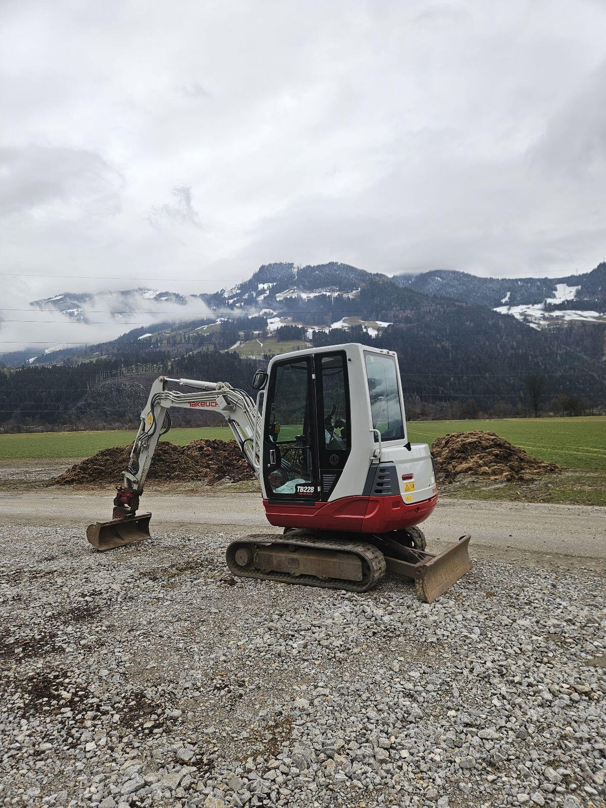 Takeuchi TB228 mit Powertilt, Bagger, Minibagger TB 228 2