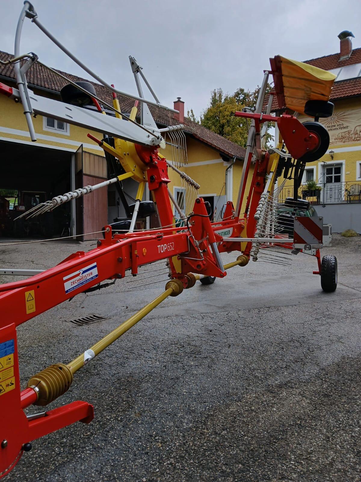 Pöttinger Seitenschwader Top 652 3