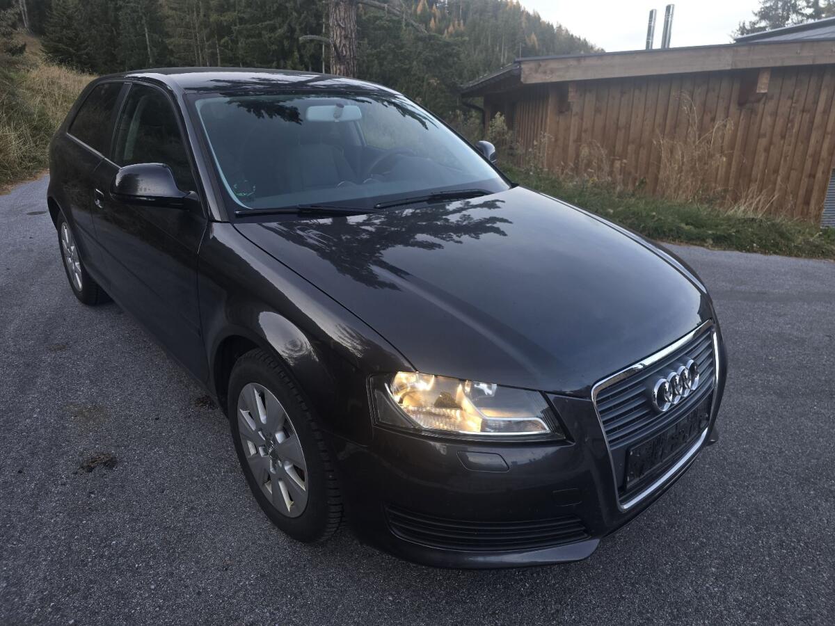 Audi A3 1.6 FSI 2