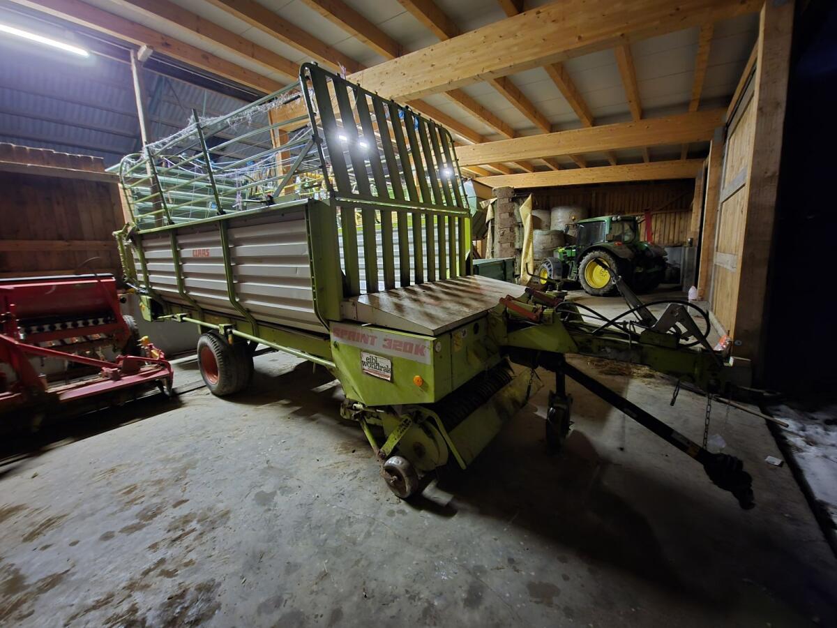 Claas Sprint 320K 1