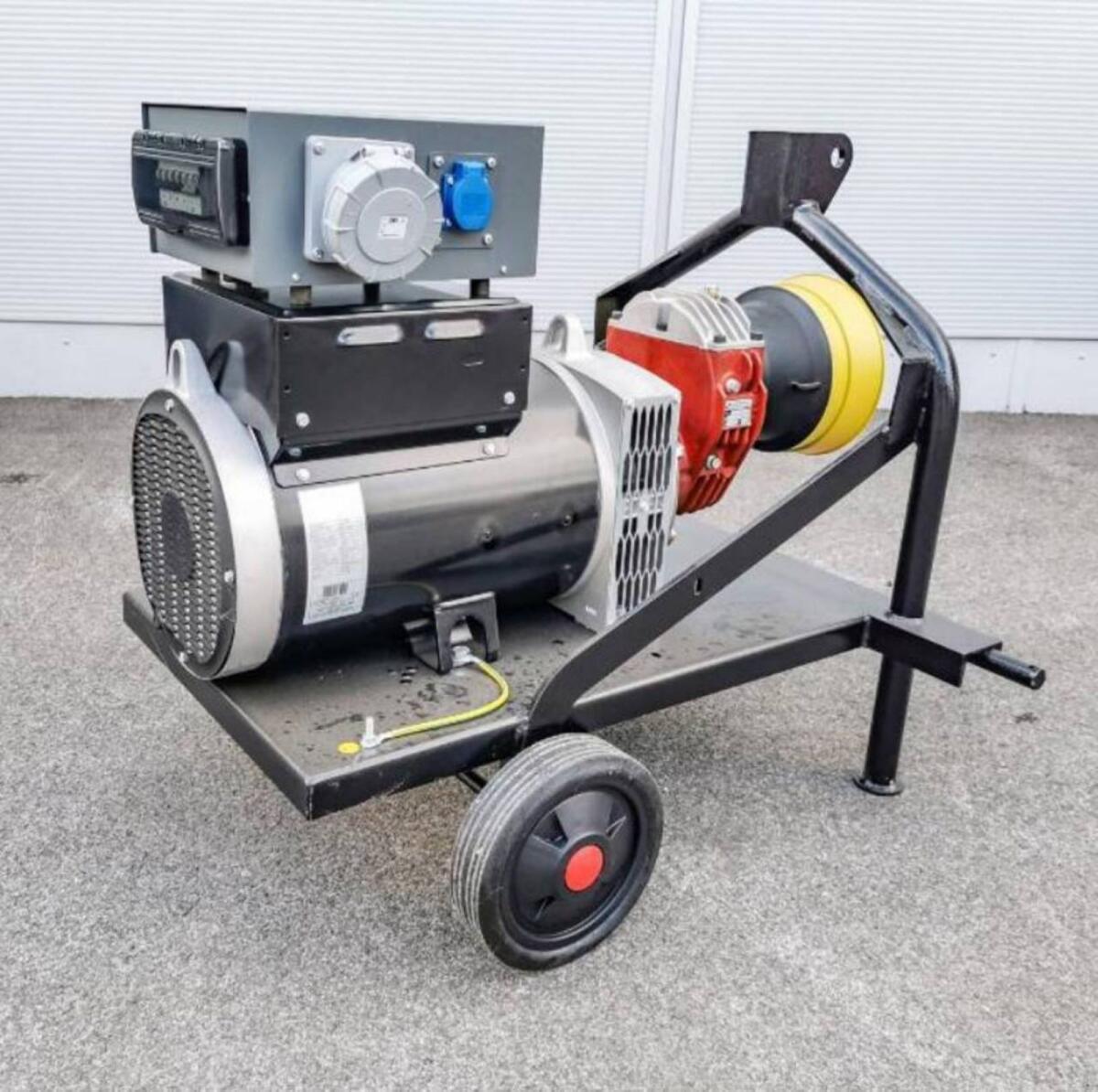 Stromerzeuger Zapfwellengenerator Hartner 30 kVA 3