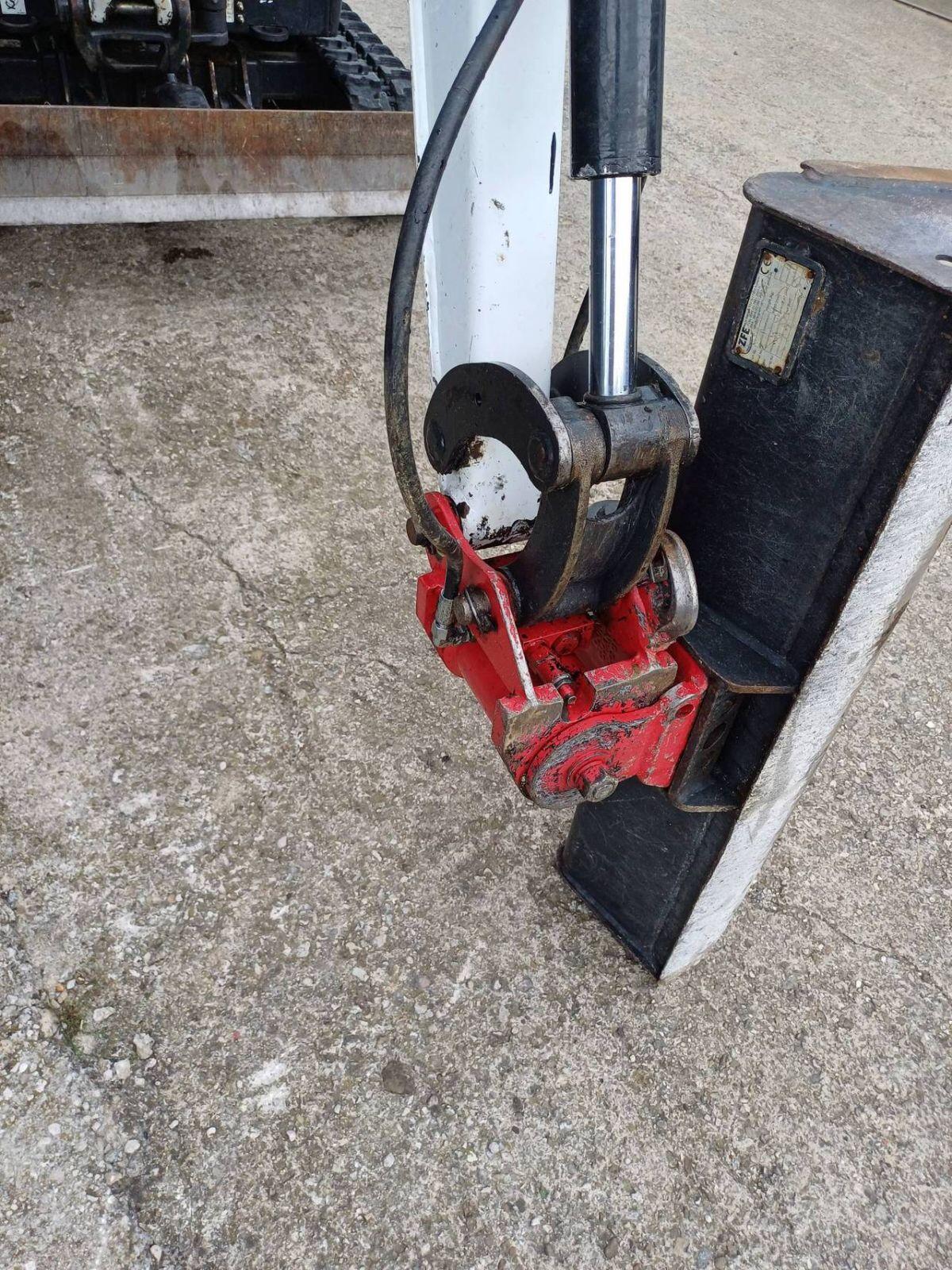 Bobcat E19, Bj. 2019 mit 840 Bstd., Powertilt Lehnhoff 3