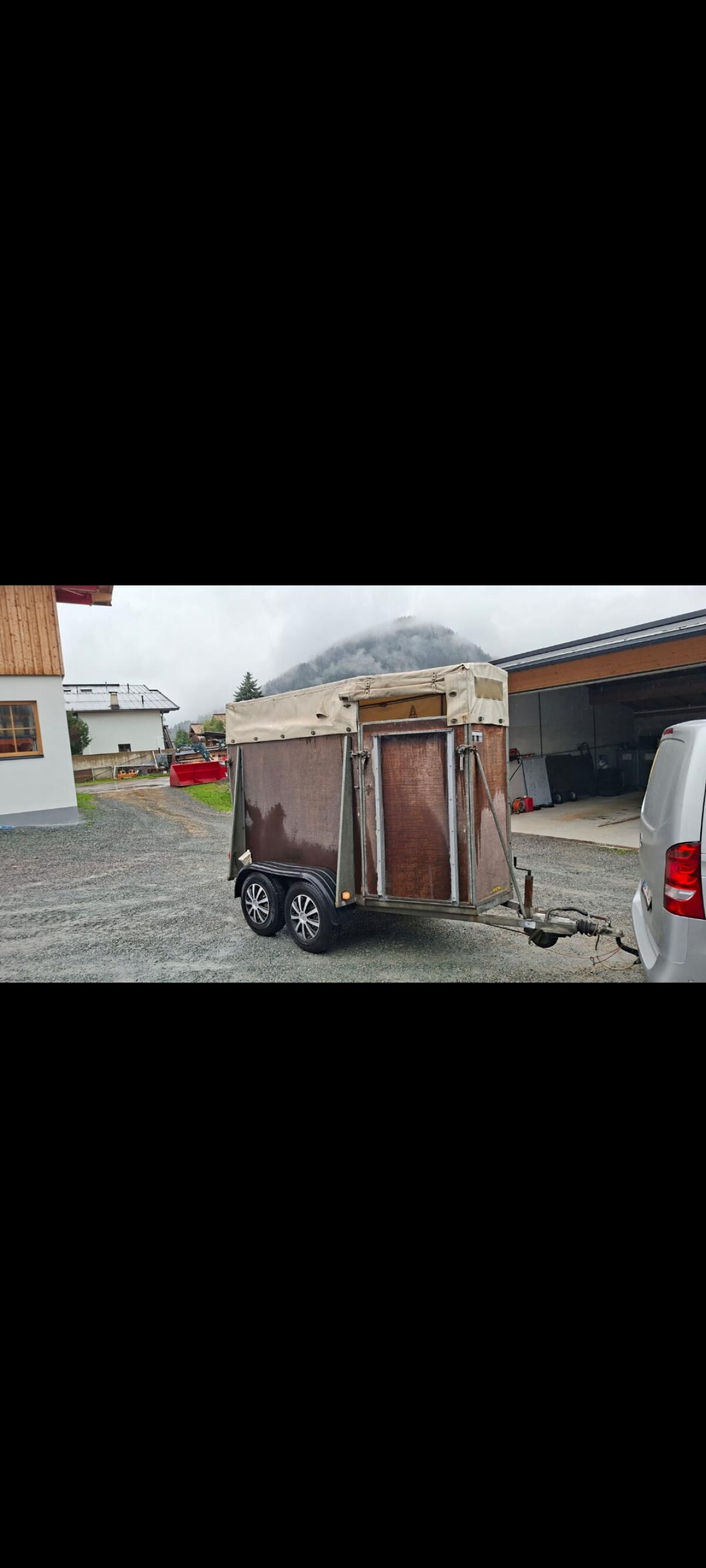 Viehanhänger Humer 280GB 2