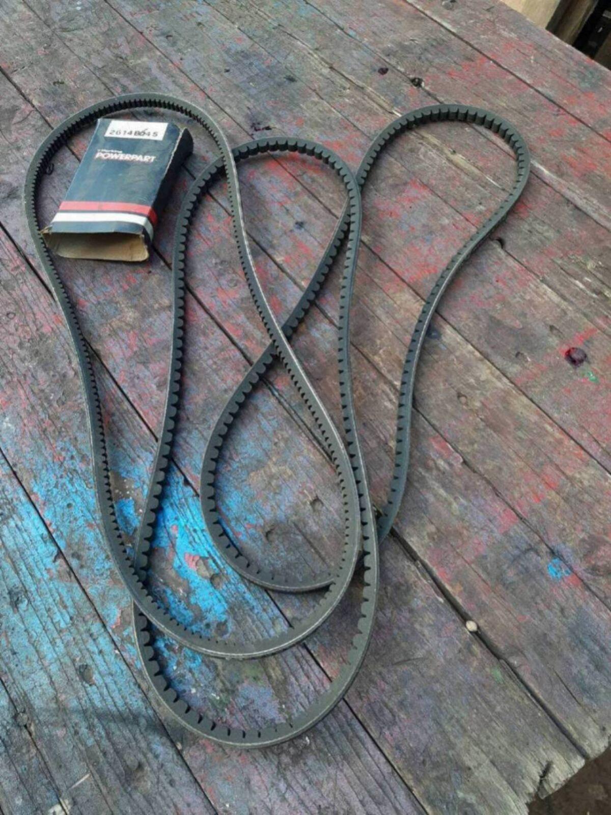 Keilriemen Perkins Motor 2