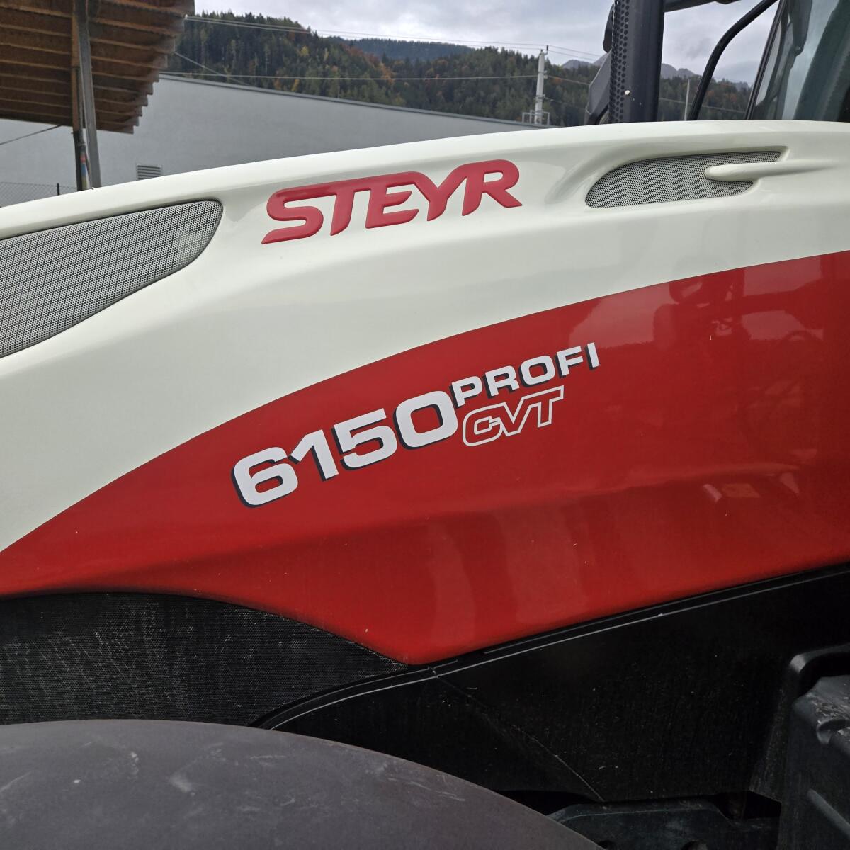 Steyr 6150 Profi CVT Traktor EZ 19.10.23 1.512 Bstd. 3