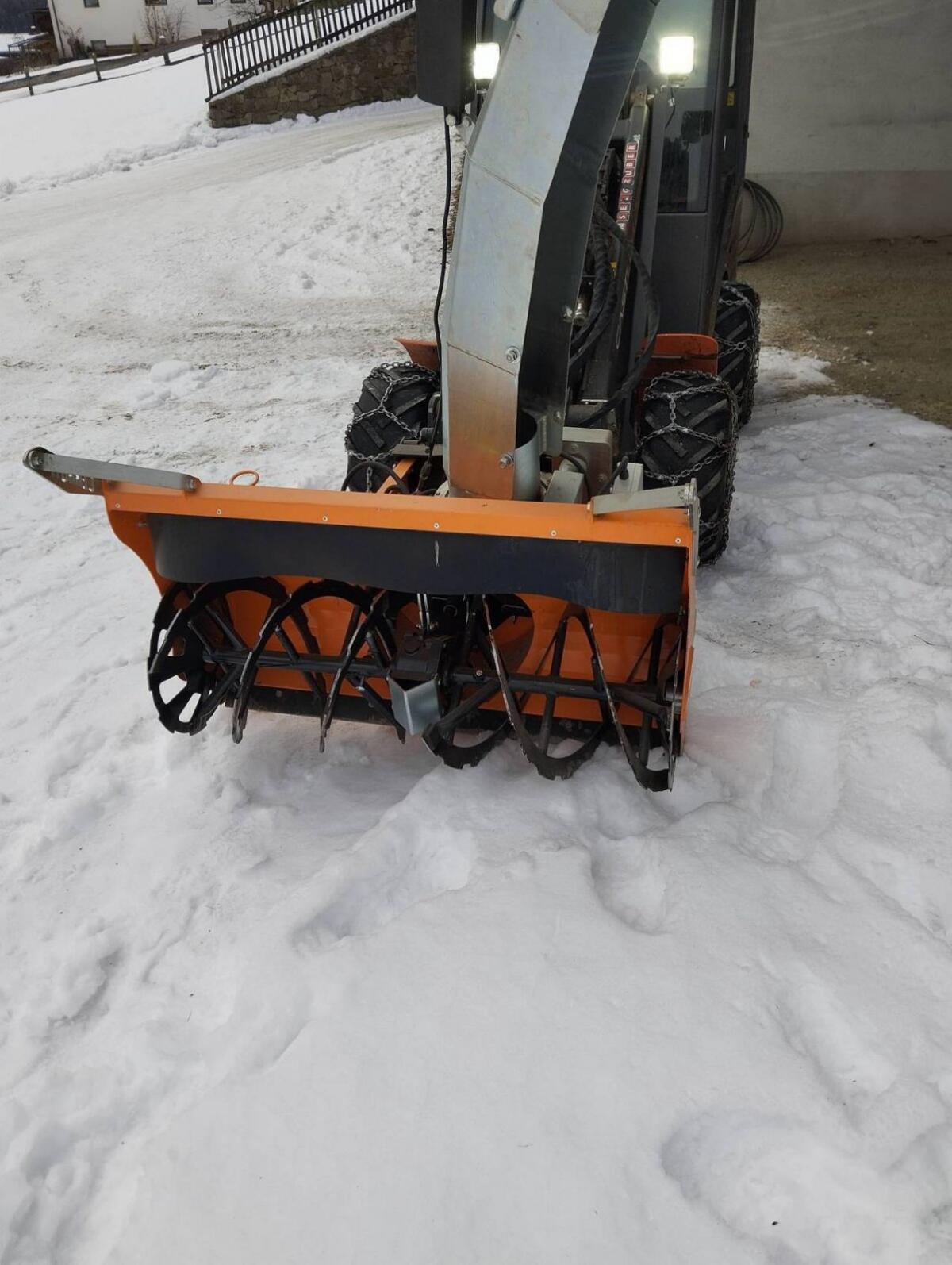 Cerruti L-1100 Schneefräse 1