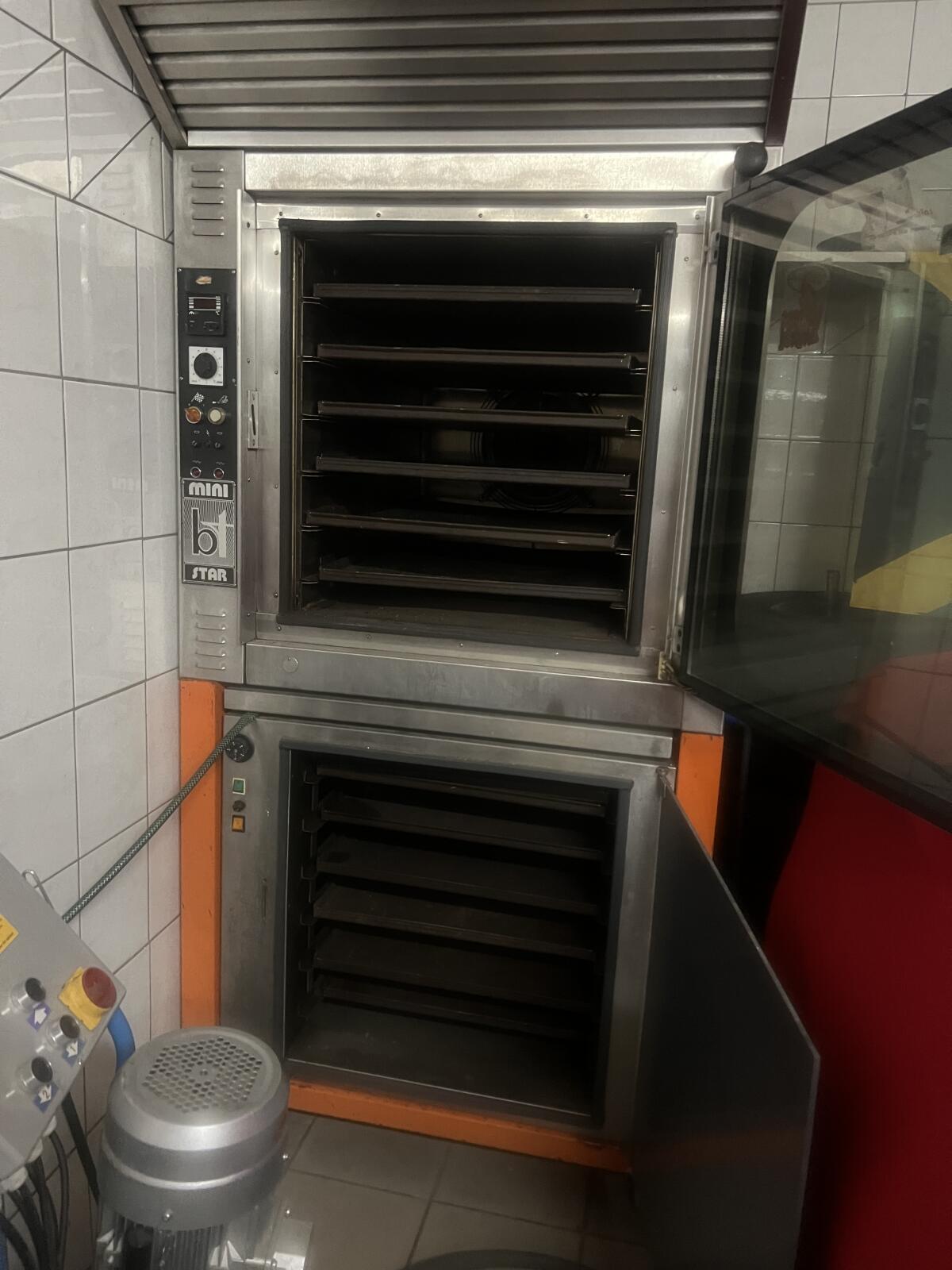 Brot- und Gebäckbackofen 2