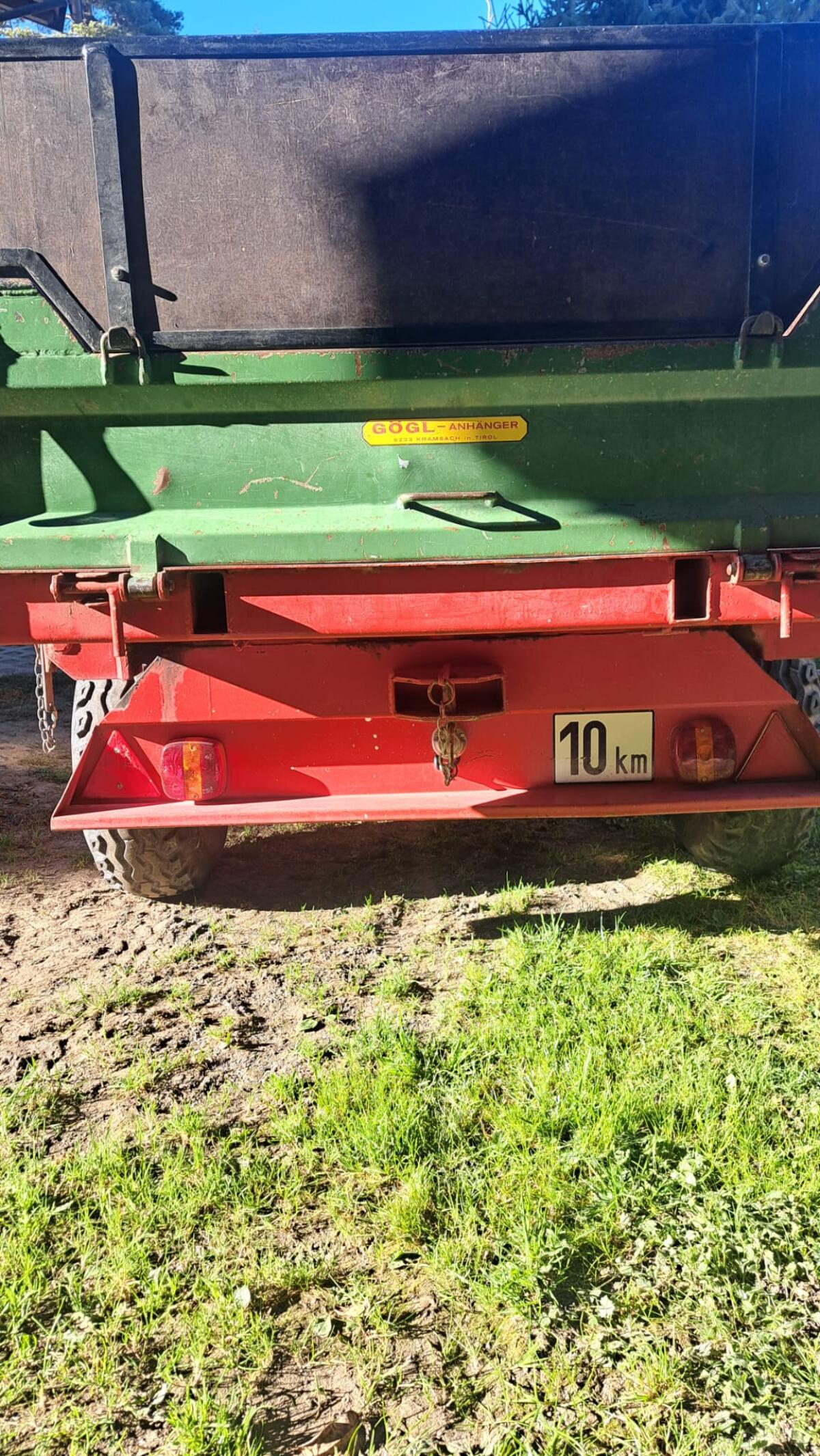Gögl Anhänger 3-Seitenkipper 3