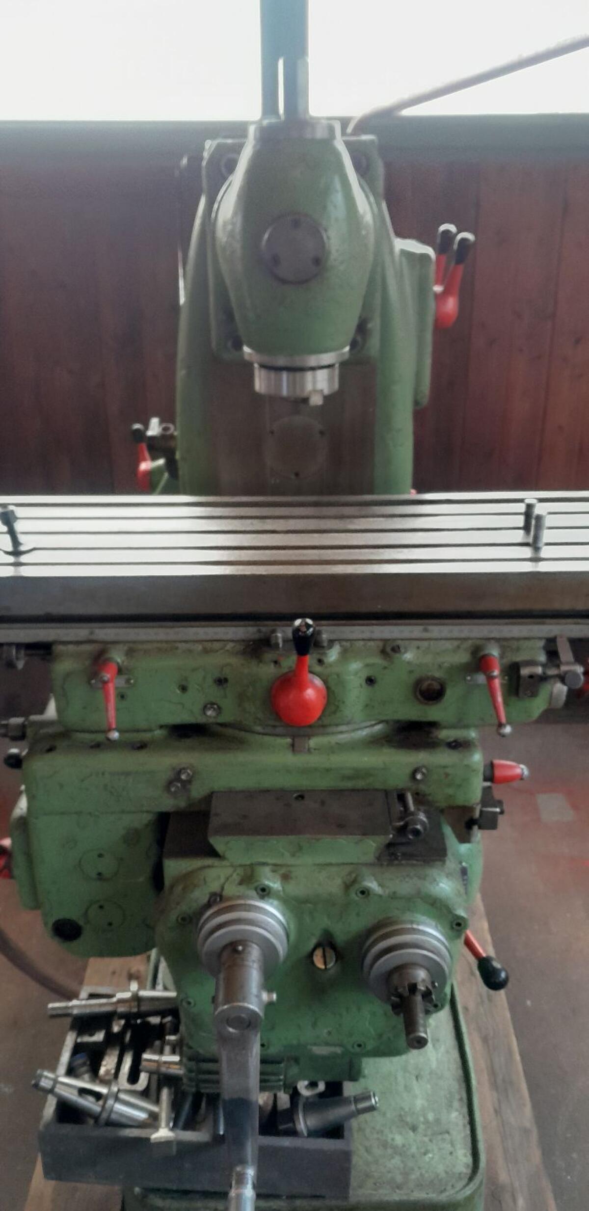 Tiger Metallfräsmaschine 3