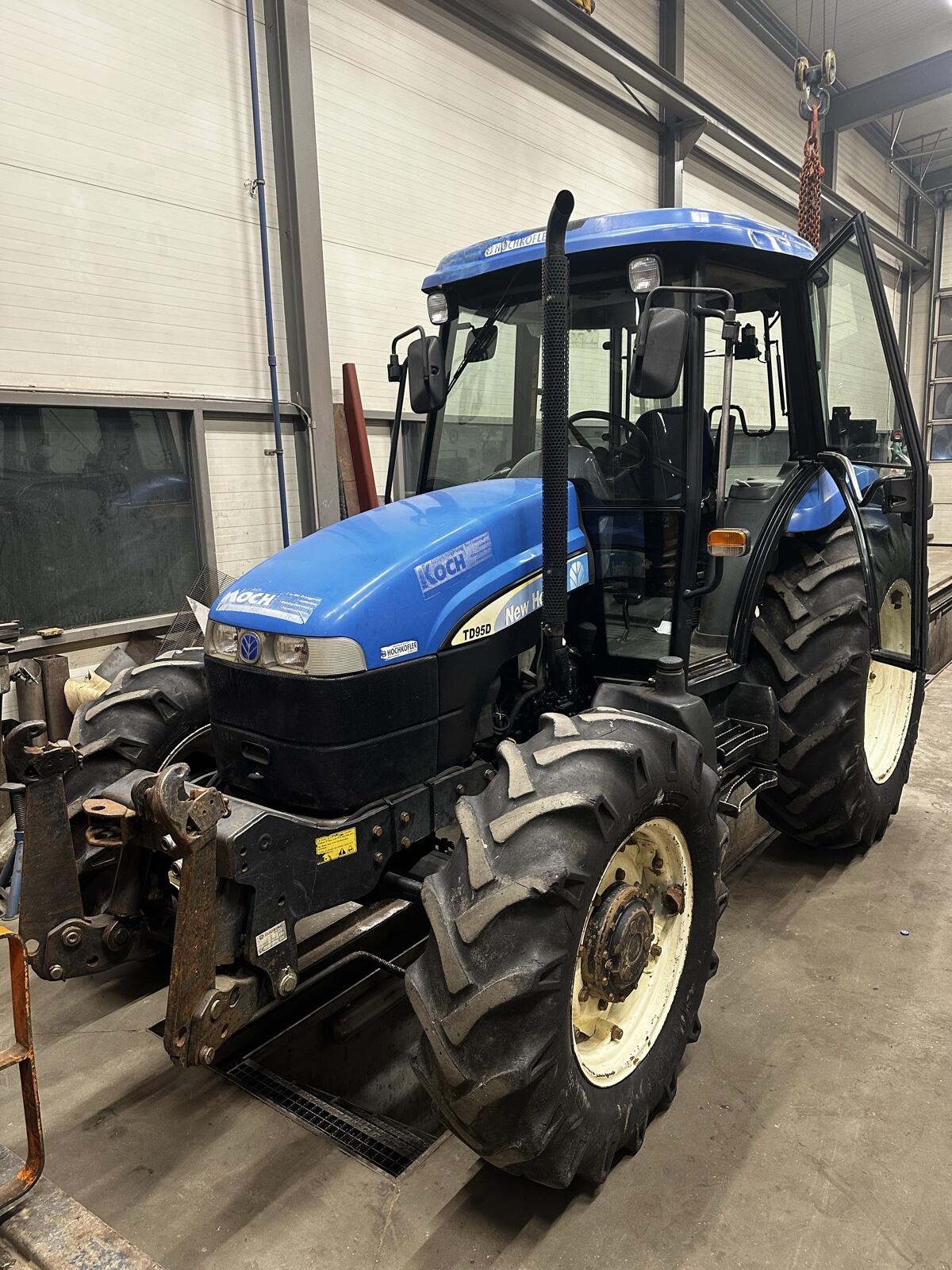 New Holland TD95D 1