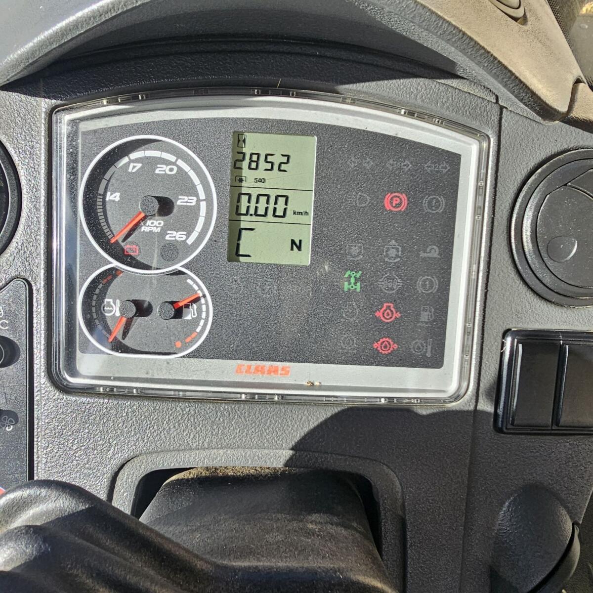 Verkaufe Claas Arion 410 mit Hauerlader 2