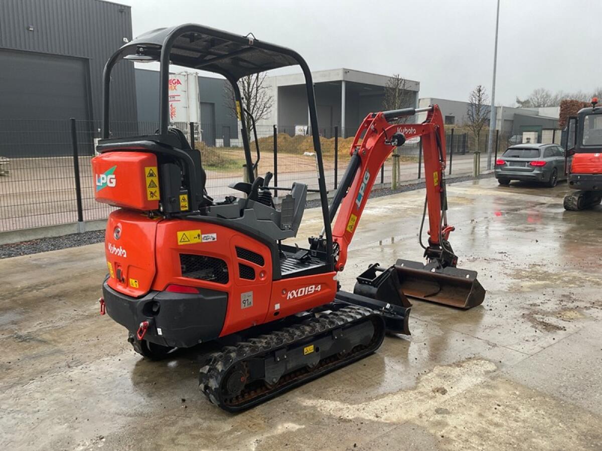 Kubota KX019-4LPG 3