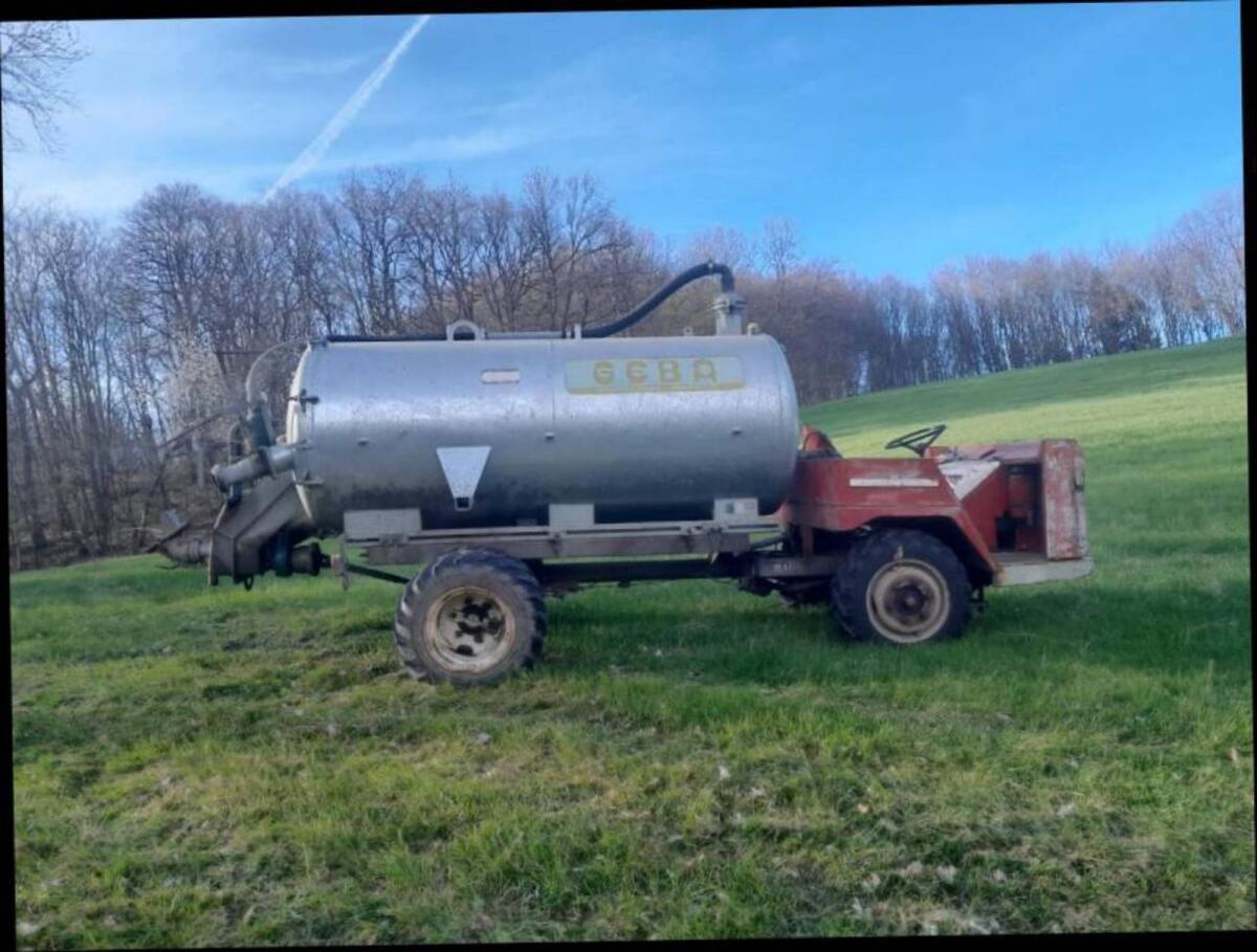 Muli T3500 S4 mit Aufbaugüllefass 3