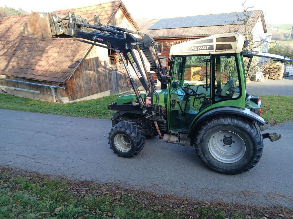 Fendt Farmer 207V 1