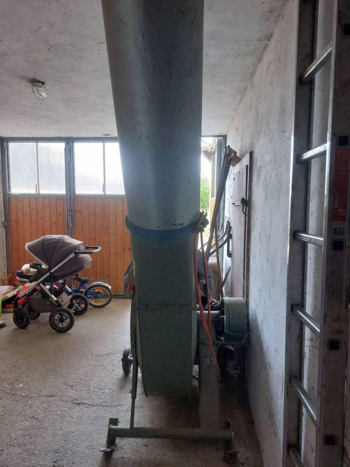 Heuverteiler mit Gebläse 2