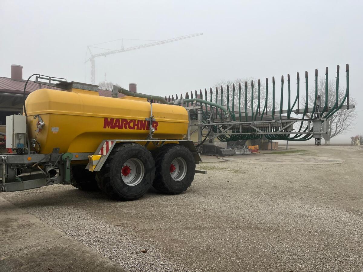 Fliegl Schleppschuhverteiler 12 m 1