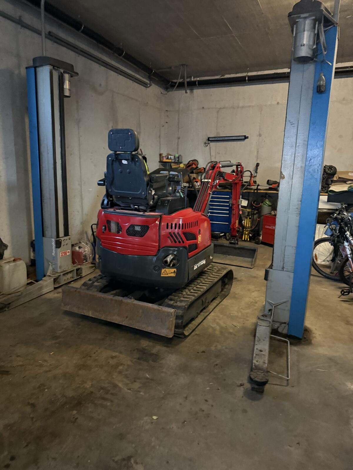 Minibagger Grizzly 1,5 t mit Kubota D722 Motor 3