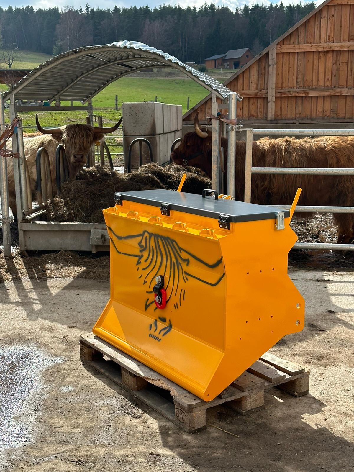 Forstkiste, Frontgewicht, Forstschild 3