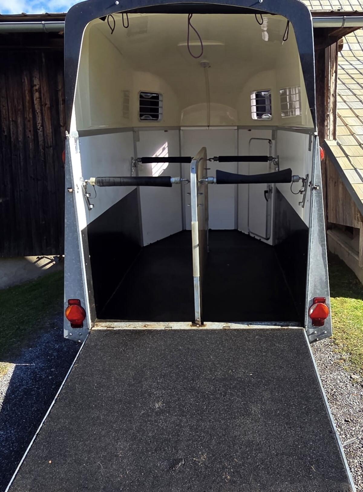 Pferdeanhänger Humbaur Balios 2