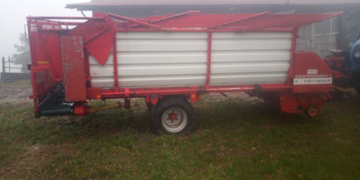 Pöttinger Erntewagen 1 2