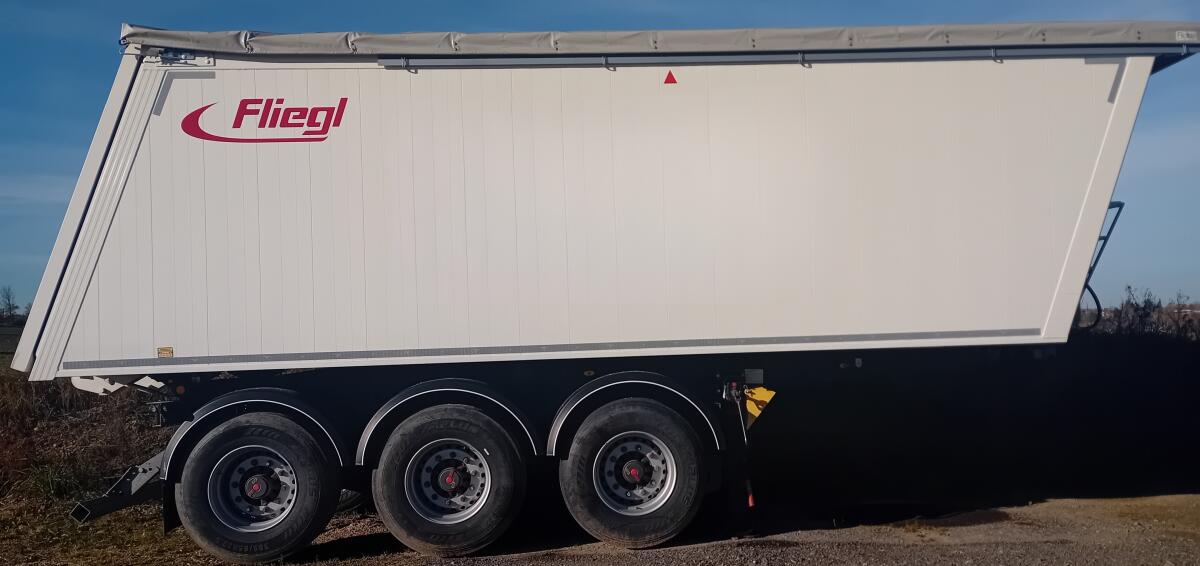 Fliegl 3-Achs Hinterkipp Sattelauflieger 2