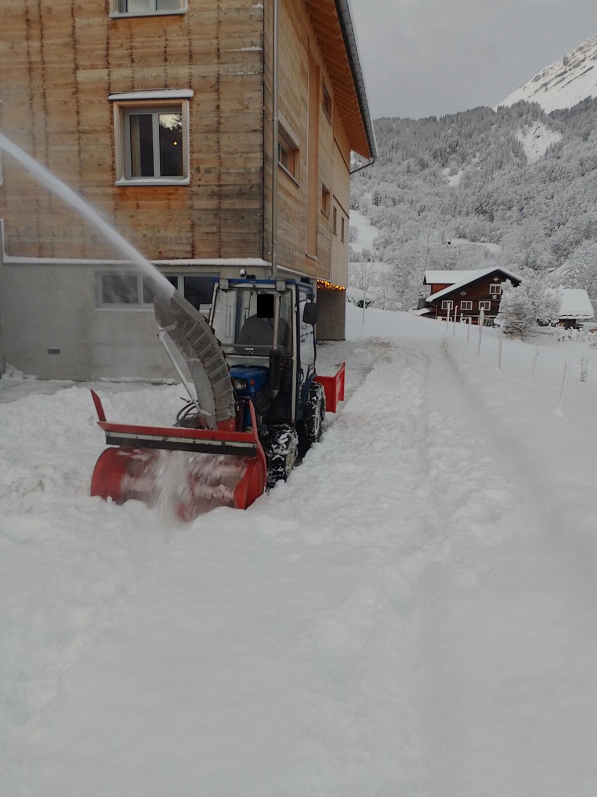 Iseki TX2140 F Kleintraktor 2