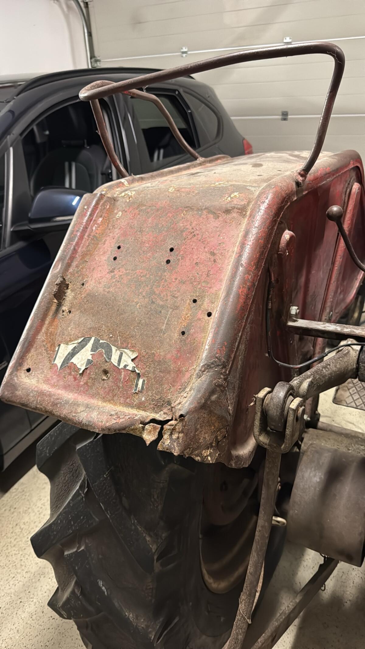 Suche Kotflügel Steyr N182a 2