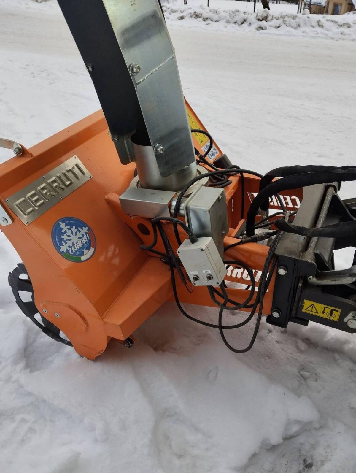 Cerruti L-1100 Schneefräse 3
